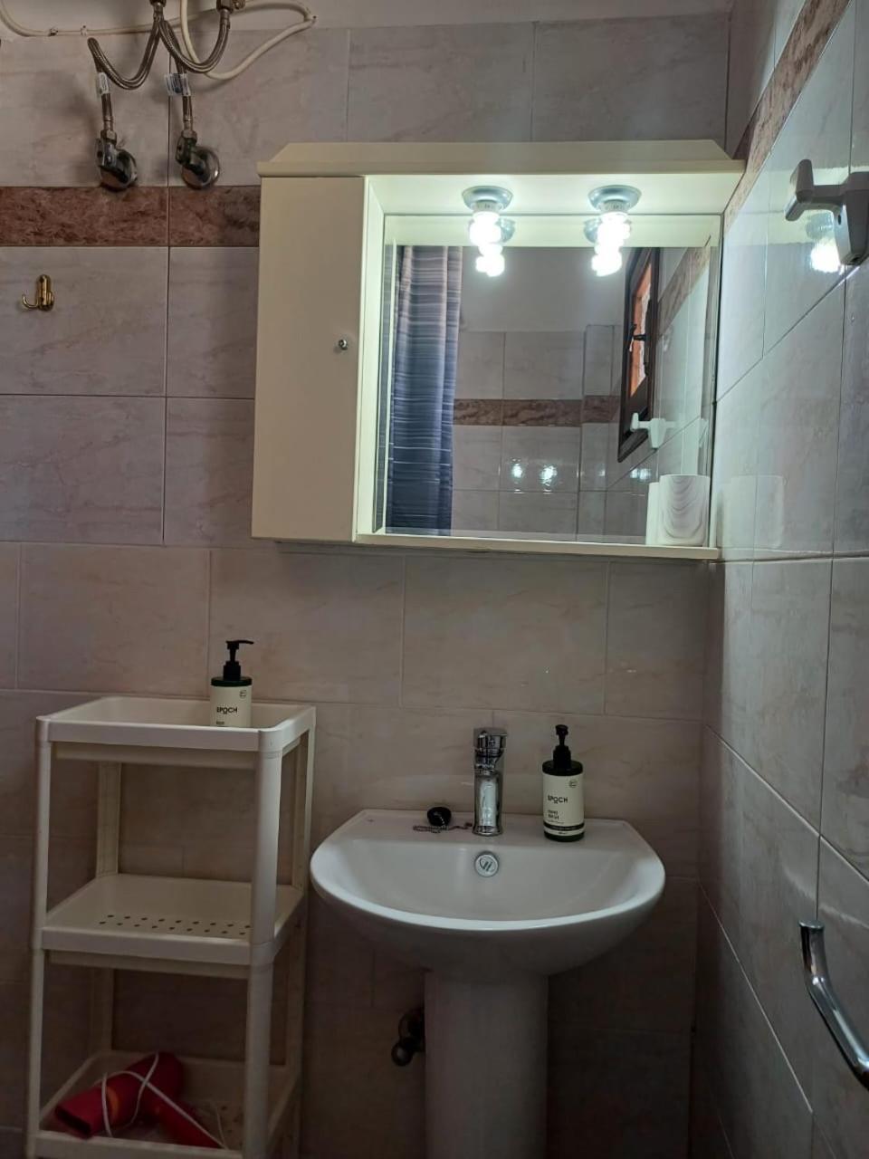 Eleana Apartments And Studios Agios Georgios Pagon Exterior foto