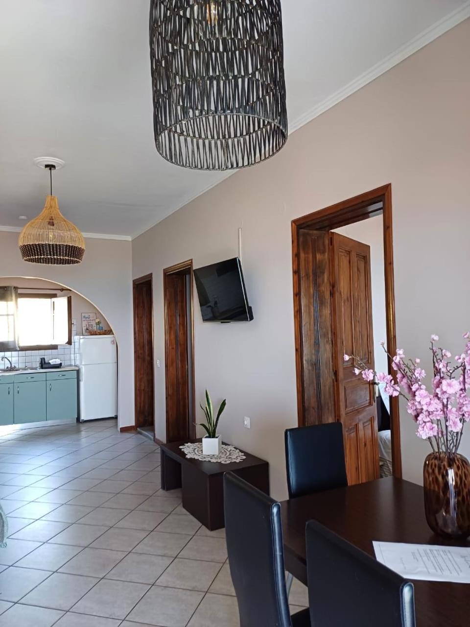 Eleana Apartments And Studios Agios Georgios Pagon Exterior foto