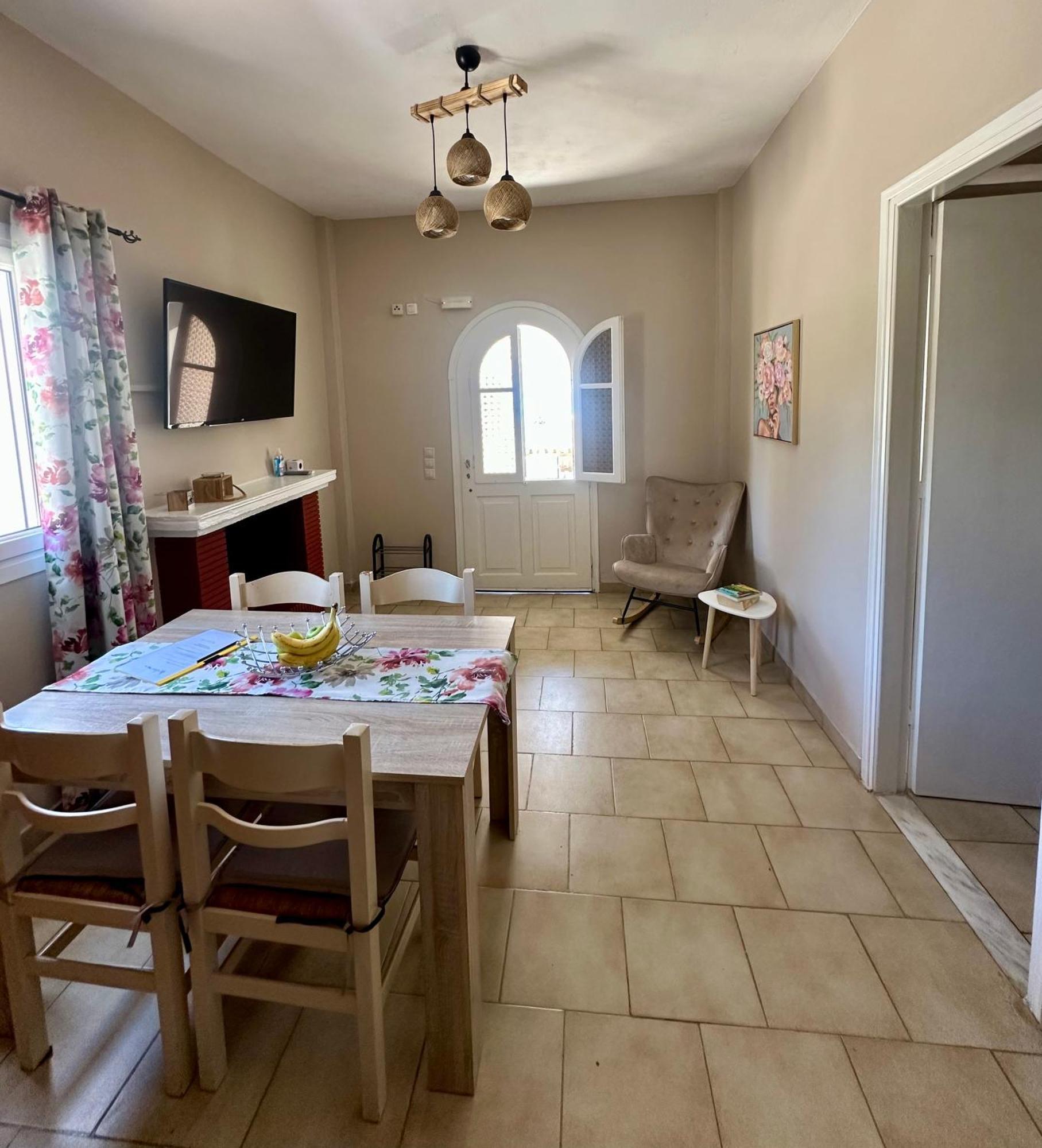 Eleana Apartments And Studios Agios Georgios Pagon Exterior foto