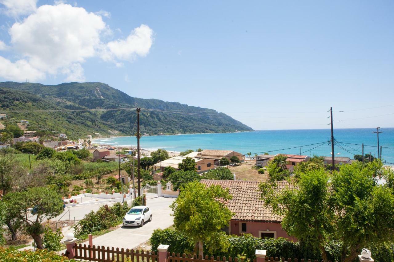 Eleana Apartments And Studios Agios Georgios Pagon Exterior foto